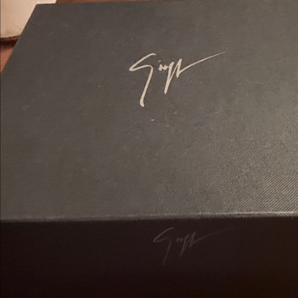 Black Belt with Silver Buckle suede material - Picture 5 of 10